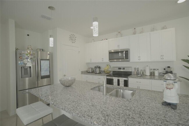 Building Photo - 2265 Tay Wes Dr