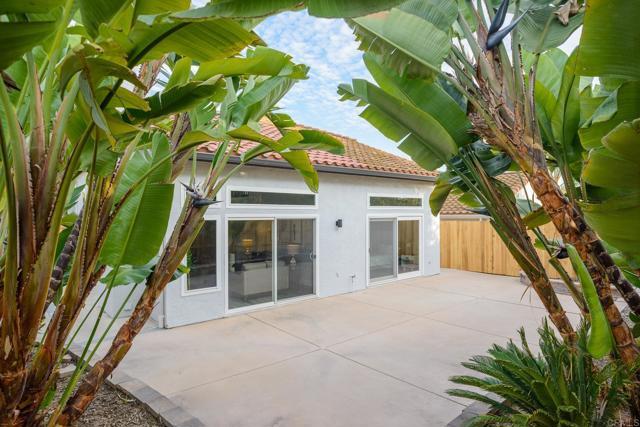 Building Photo - 3762 Via Del Rancho