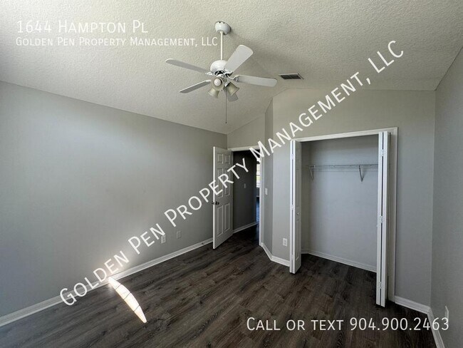 Building Photo - 1644 Hampton Pl
