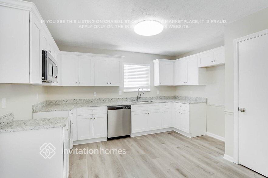 Building Photo - 4261 Willow Ridge Rd