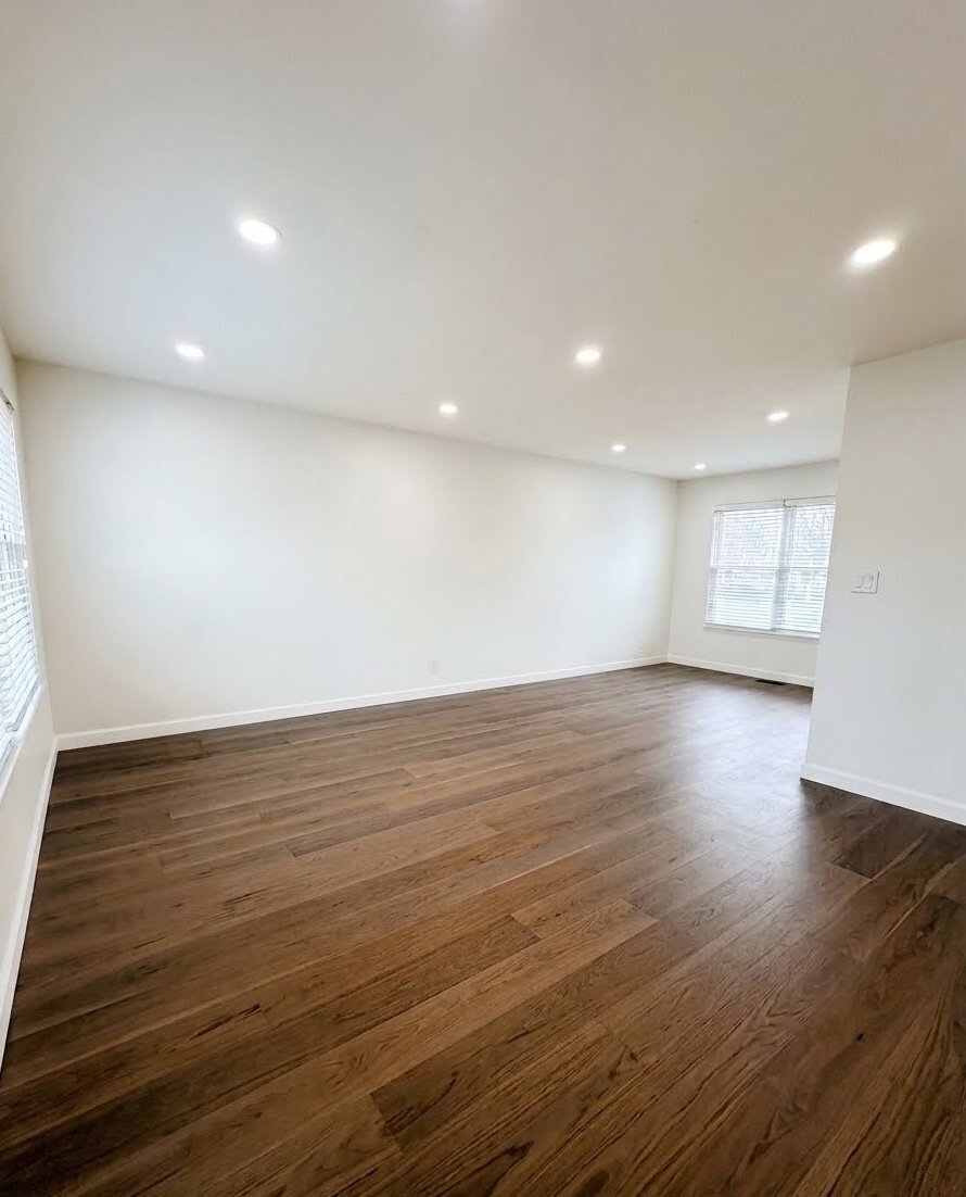 Building Photo - 4816 Sunnyside Dr