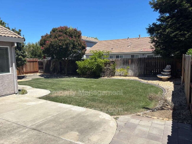 Building Photo - 9829 Lucca Way