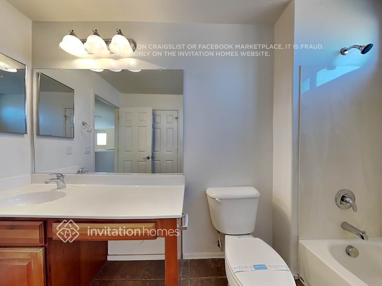 Building Photo - 1441 E Thornton Ave