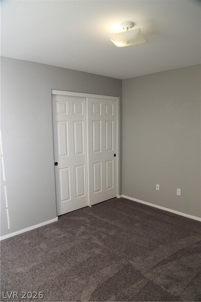 Building Photo - 10642 Cave Ridge St