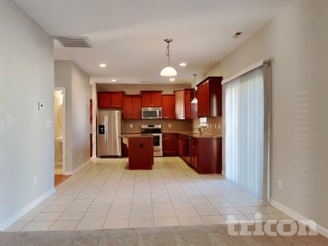 Building Photo - 15 Mossburg Ct