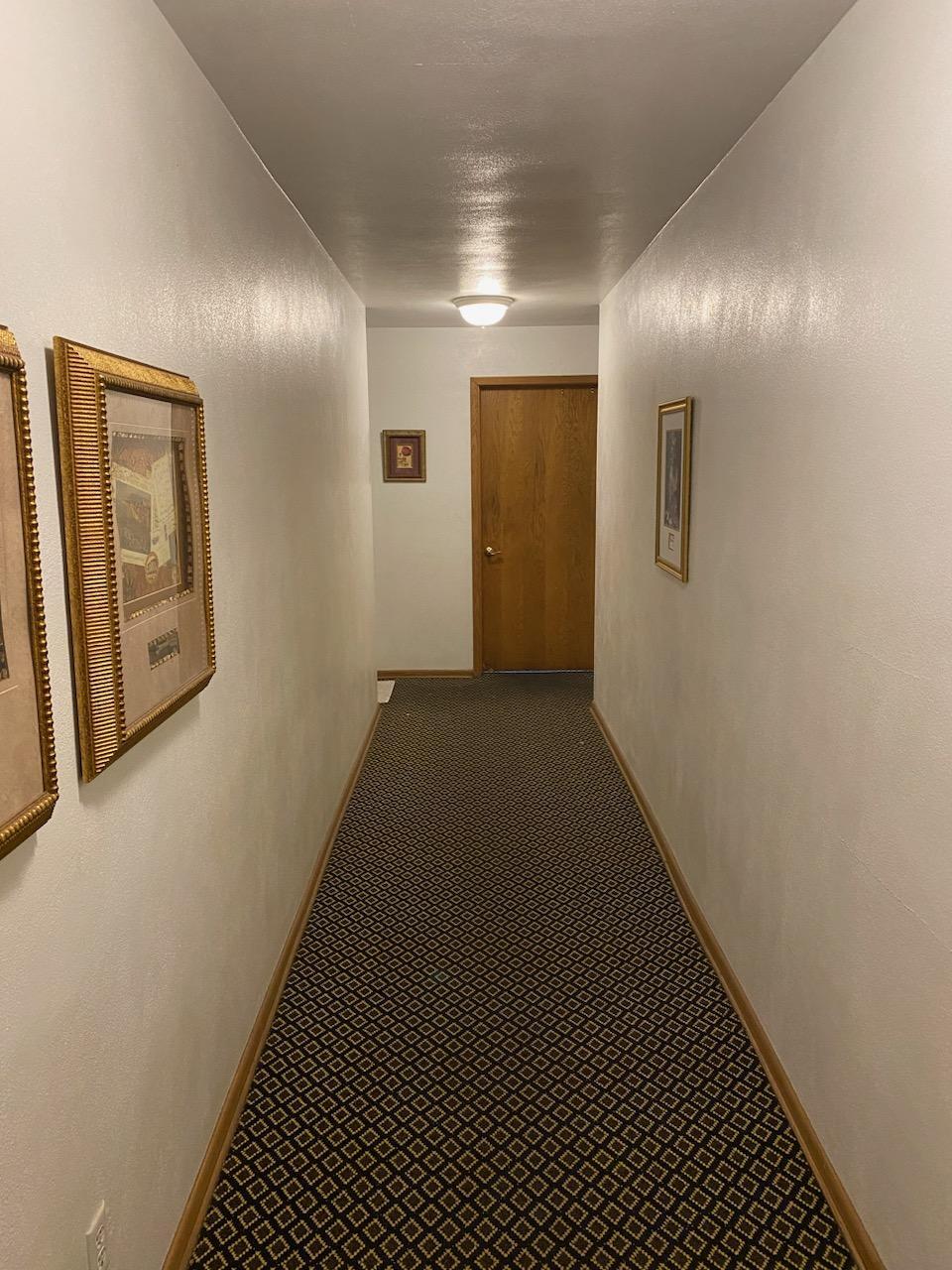 Building Photo - 1022 Arkwright St N