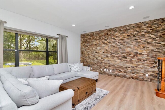 Building Photo - 20110 Pond Spring Way