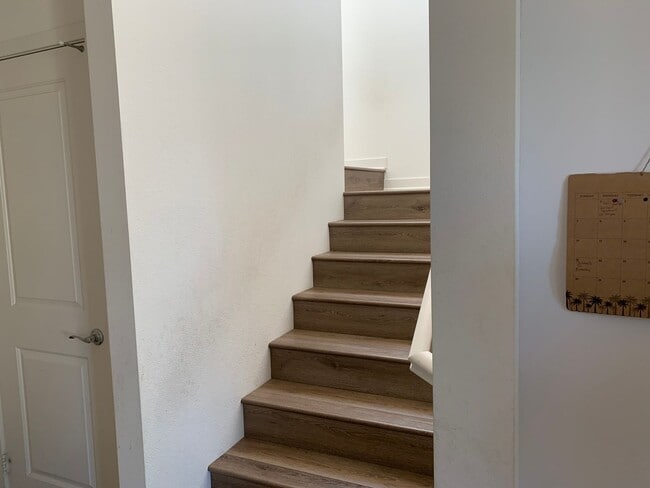 Building Photo - Beautiful Home 4bed/3 bath