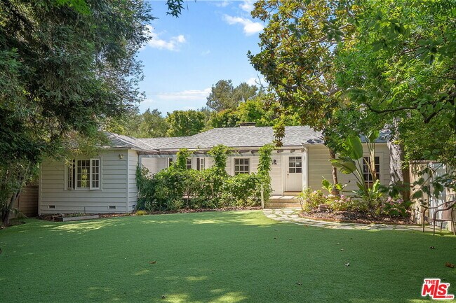 Primary Photo - 103 N Anita Ave