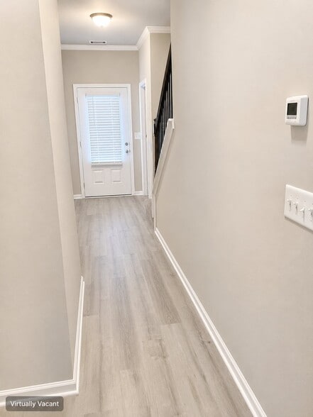 Building Photo - 3693 Acorn Dr