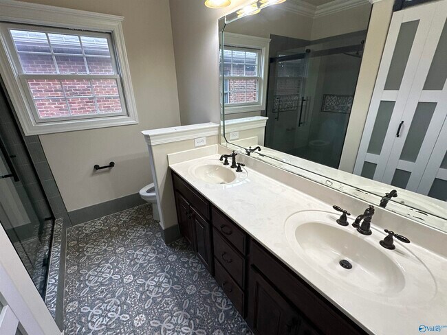 Building Photo - 6 Walnut Cove Blvd SW