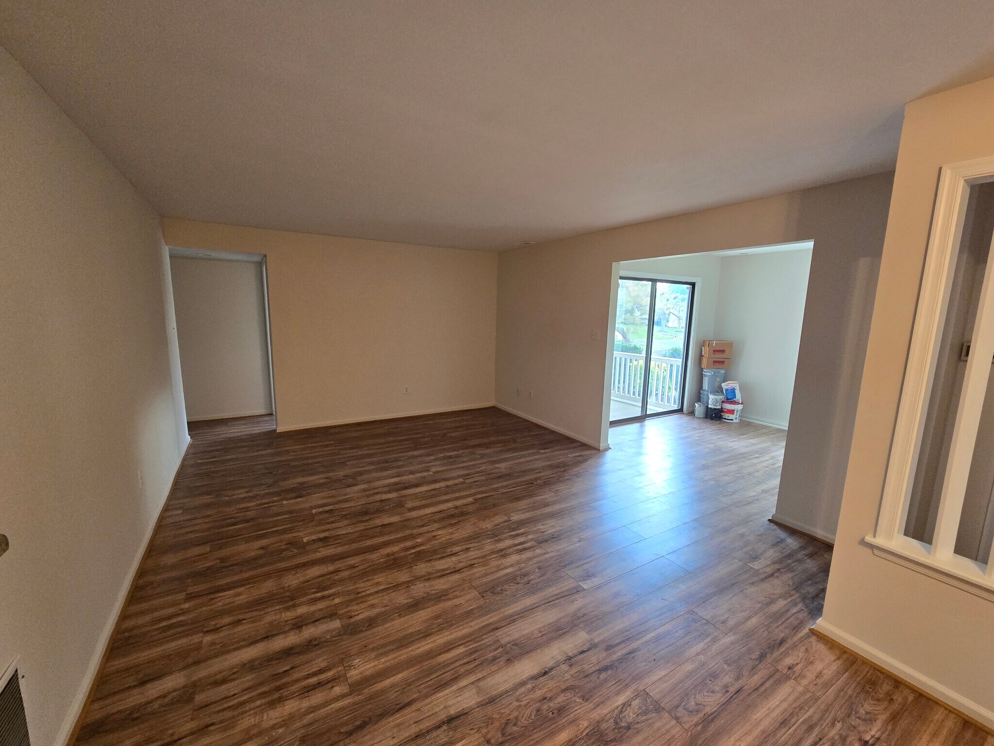 Building Photo - 6 Canterbury Ct