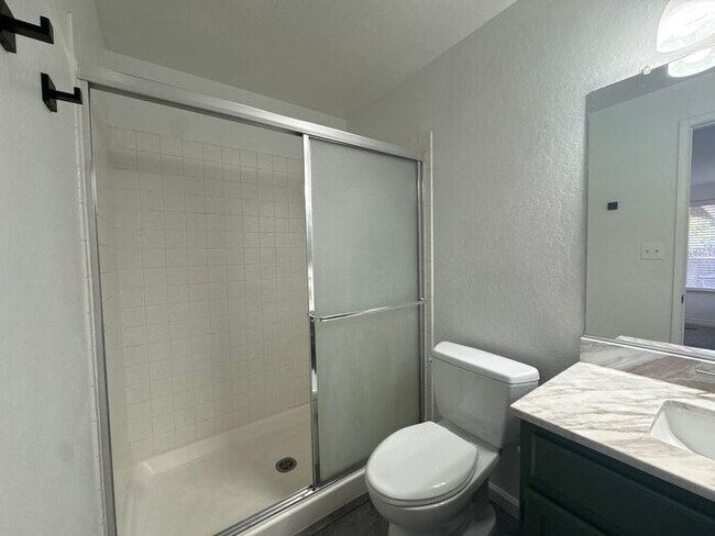 Building Photo - 3 bed, 2 bath Property in Sparks - Availab...