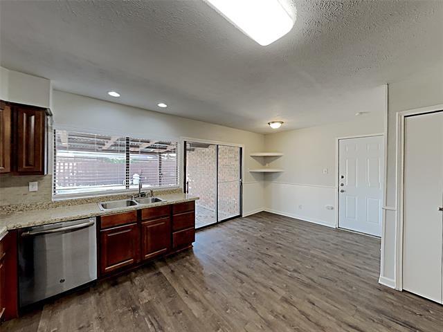 Building Photo - 3522 Whitney Dr