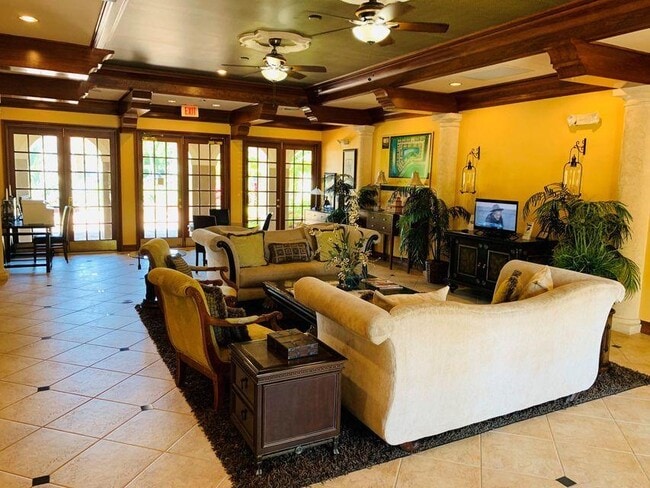 Building Photo - 15105 Michelangelo Blvd