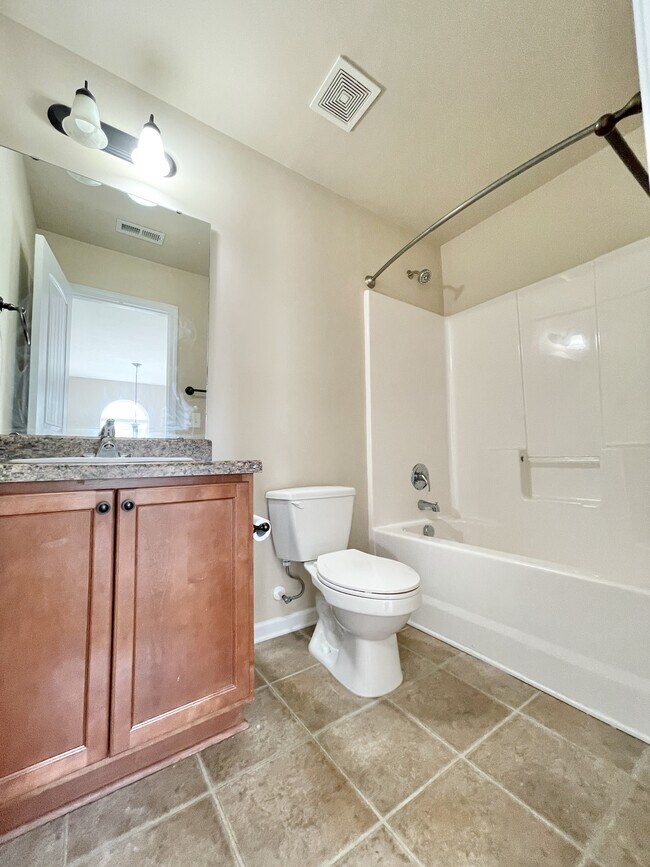Building Photo - 54 Inlet View