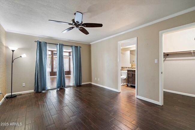 Building Photo - 6822 E Kelton Ln
