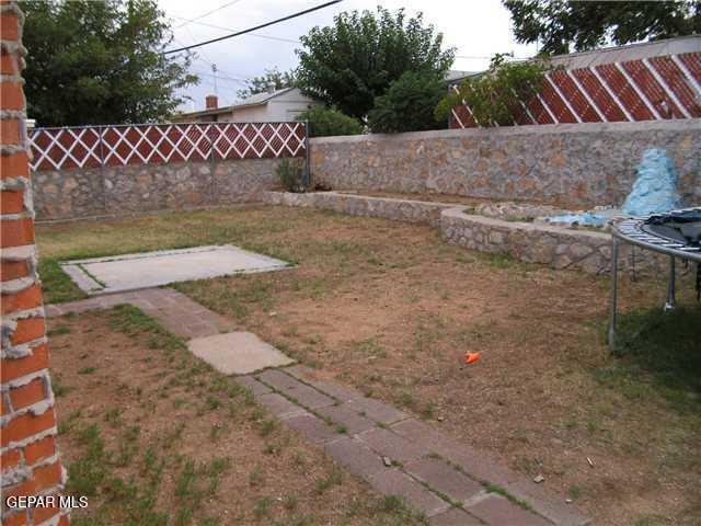 Building Photo - 10073 Kellogg St