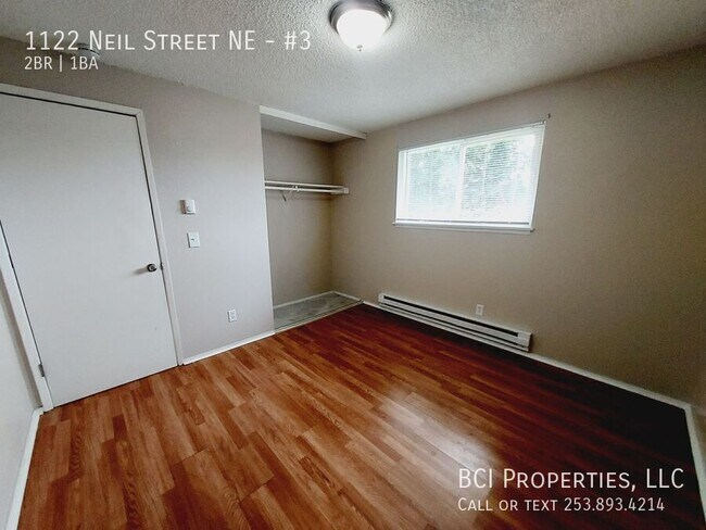 Building Photo - 1122 Neil St NE