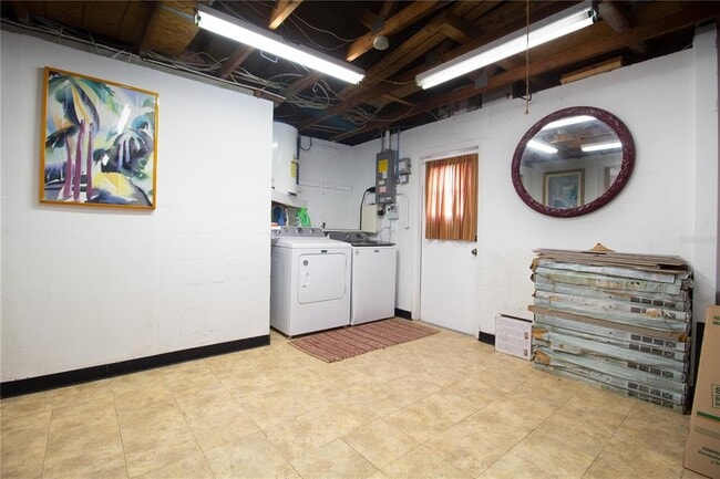 Building Photo - 4333 Newbury Dr