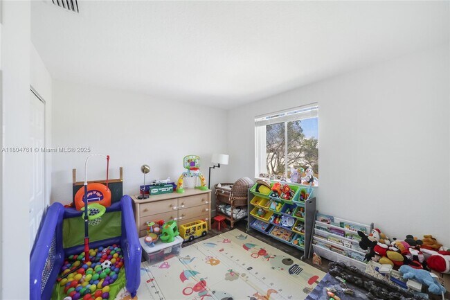Building Photo - 16340 SW 75th St