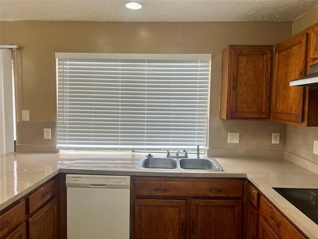 Building Photo - 7831 Redgate Cir