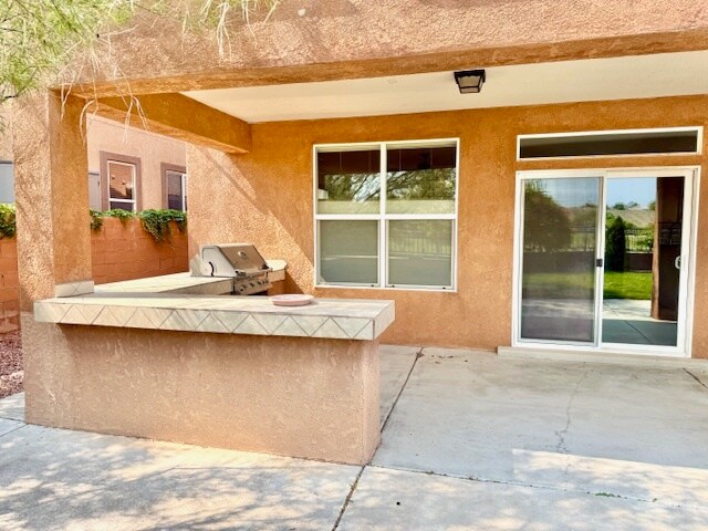 Building Photo - 15 Los Miradores Dr NE