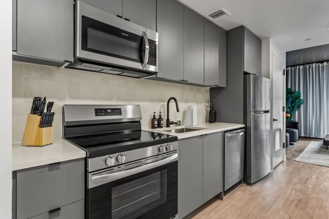 Building Photo - 1704 N 17th St