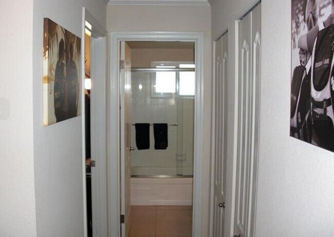 Building Photo - 361 Masters Ct