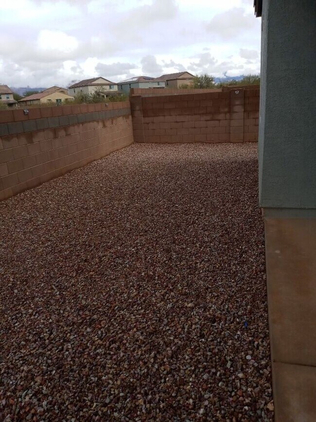 Building Photo - Modern Comfort in the Heart of Vail