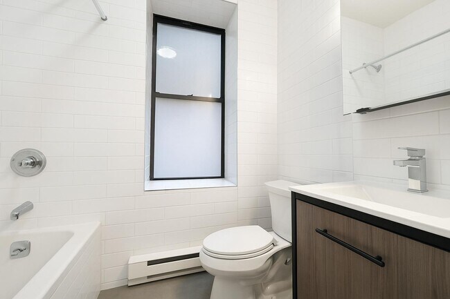 Building Photo - 611 W 137th St