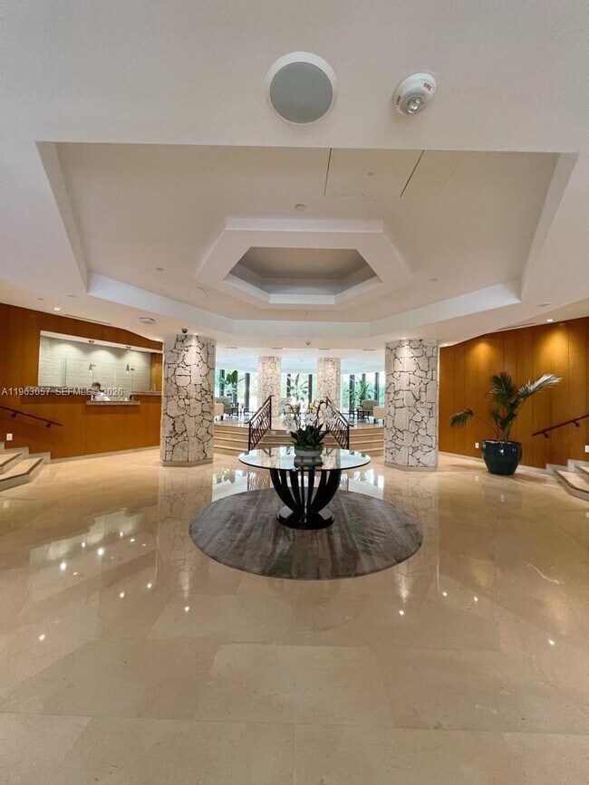 Building Photo - 1111 Crandon Blvd