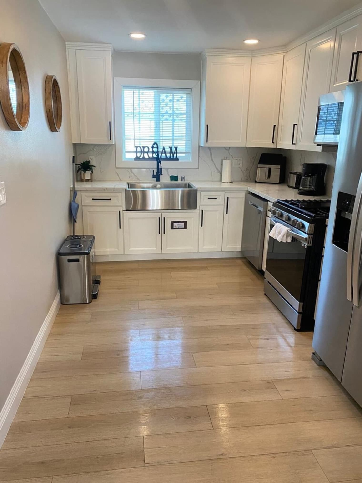 Building Photo - 6168 Cumberland St