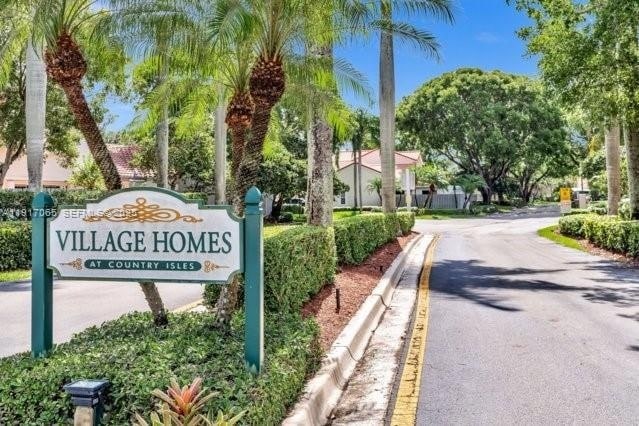 Building Photo - 1353 Springside Dr