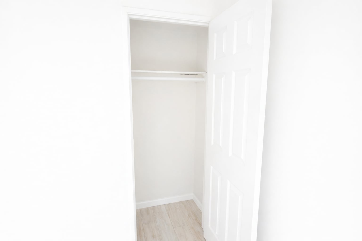 Building Photo - 421 S La Fayette Park Pl