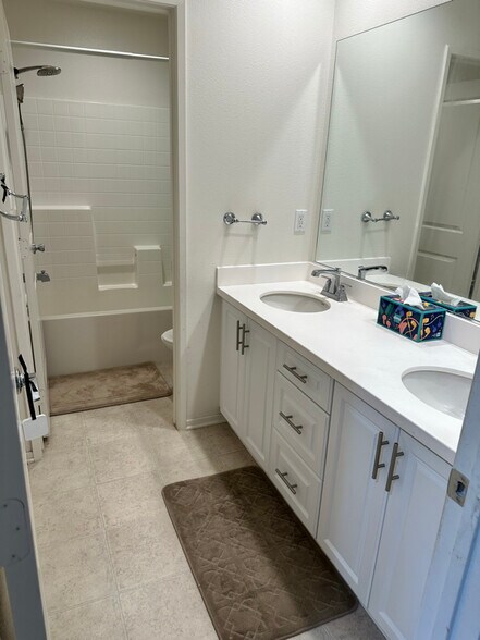 Building Photo - 11617 Camino Jamacha