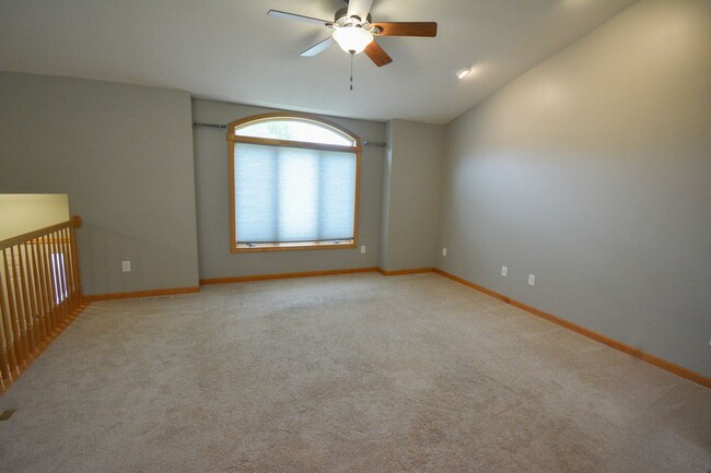 Building Photo - Bamber Ridge 4br home with fenced yard!
