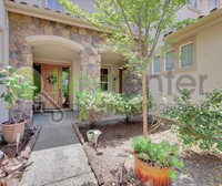 Building Photo - 208 Otter Glen Ct