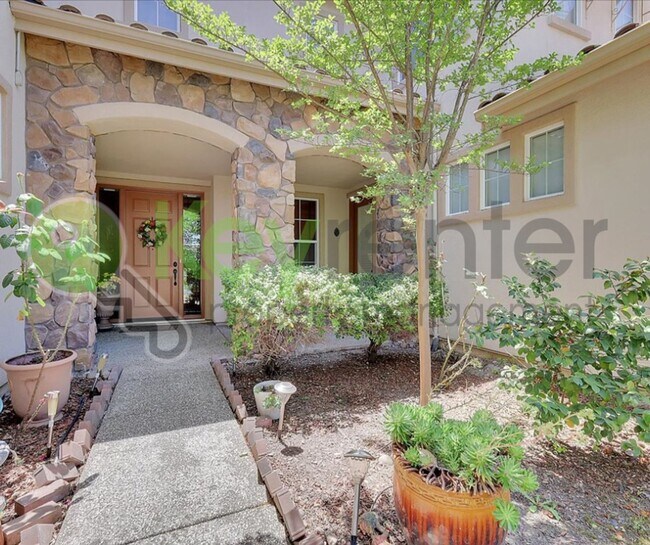 Primary Photo - 208 Otter Glen Ct
