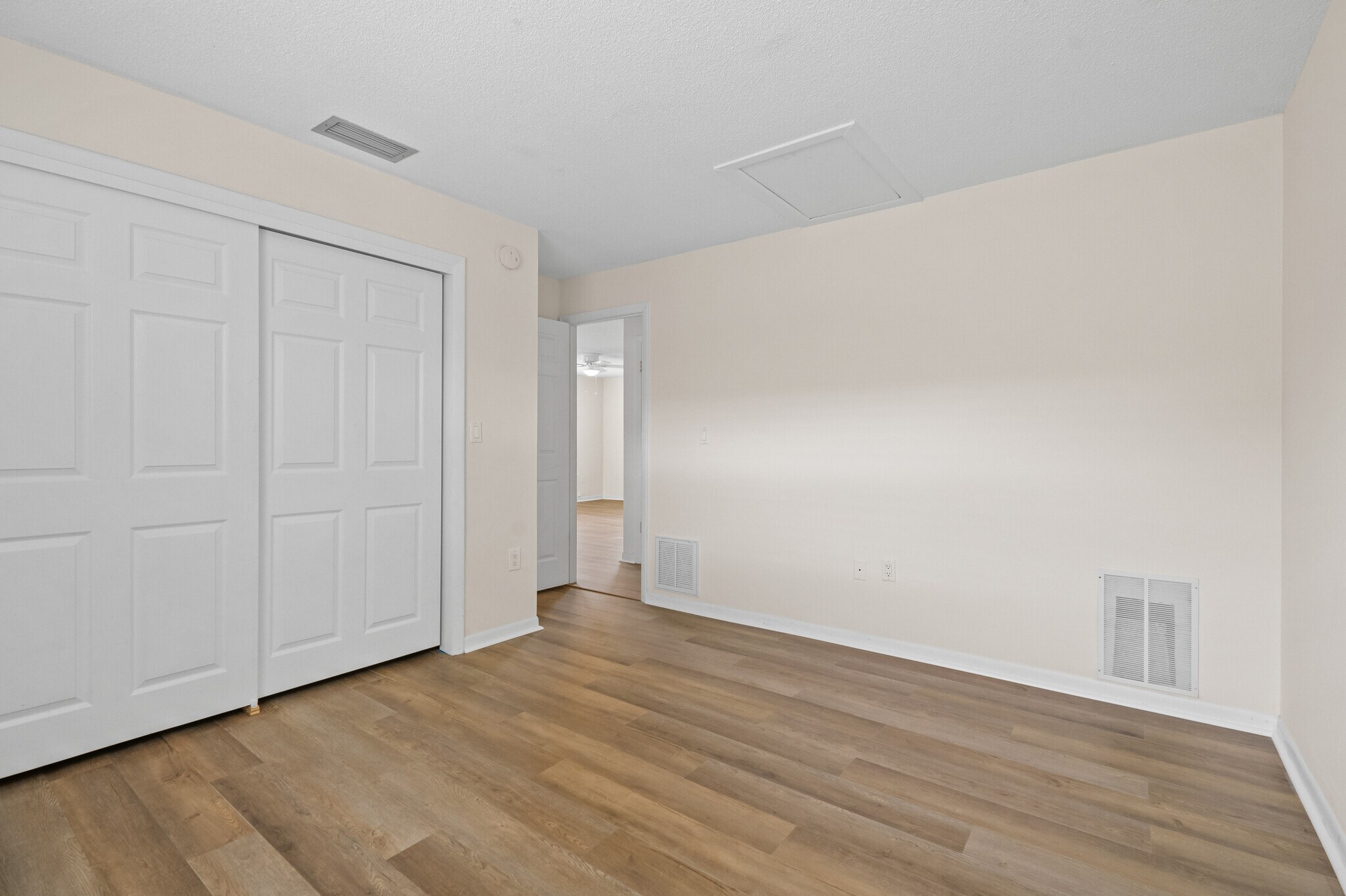 Building Photo - 1423 Aries Ln
