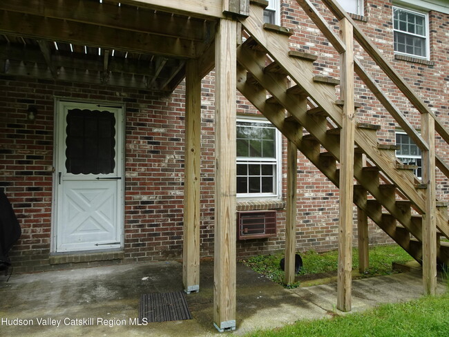Building Photo - 167 NY-23