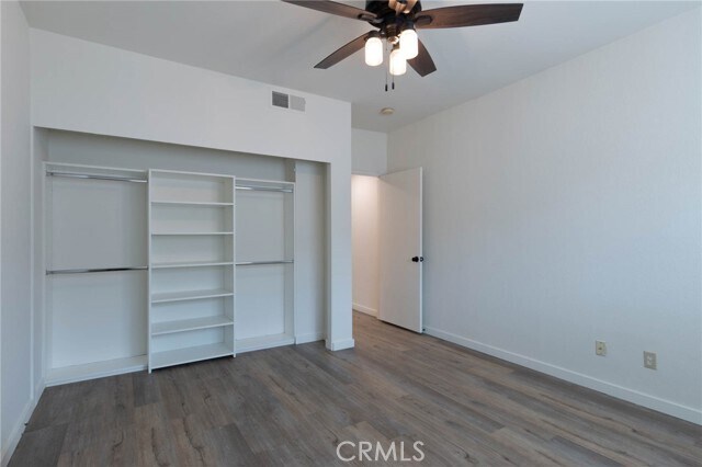 Building Photo - 10215 Variel Ave