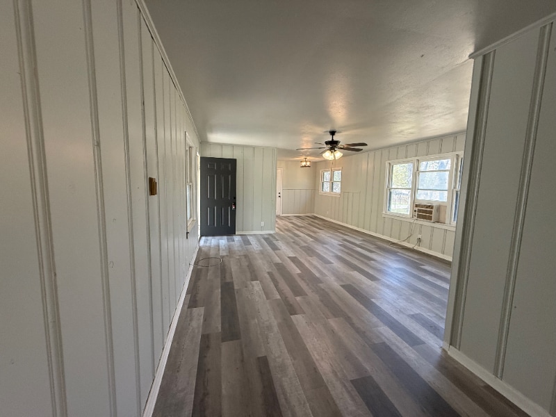 Building Photo - 920 Red Bud Dr
