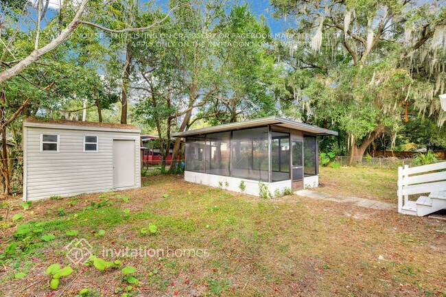 Building Photo - 5815 Oliver St