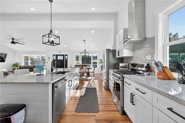 Building Photo - 1324 Ace Mcmillian Rd