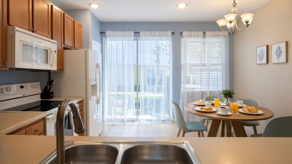 Building Photo - 3087 Seaview Castle Dr