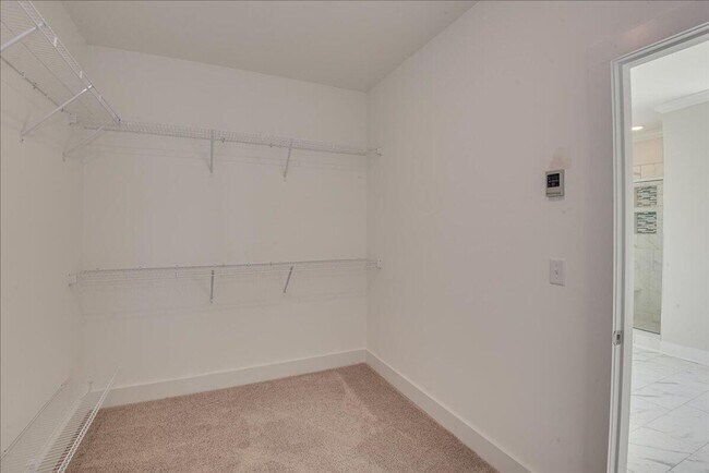 Building Photo - 422 Pump House Rd