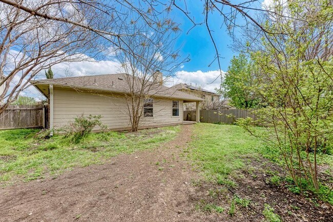 Building Photo - 1124 Alexandria Way