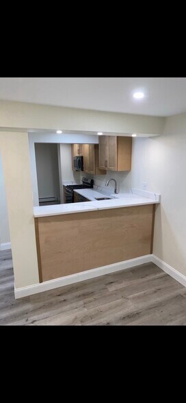 Building Photo - 26 Hazelwood St