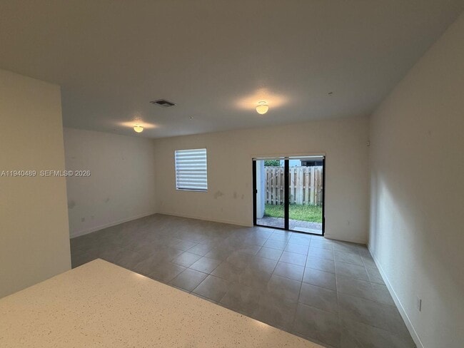 Building Photo - 286 SW 159th Dr